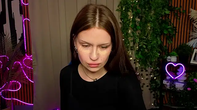 StephanieWashington online show from April 2026 02:20:01 PM