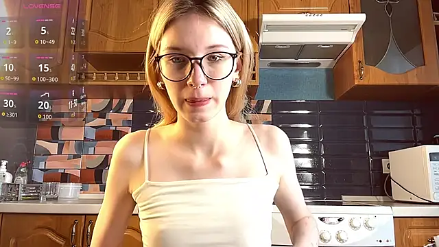 Snapshot of eileencrowday chatting on May 2026 03:13:02 AM eileencrowday online show from May 2026 03:13:02 AM