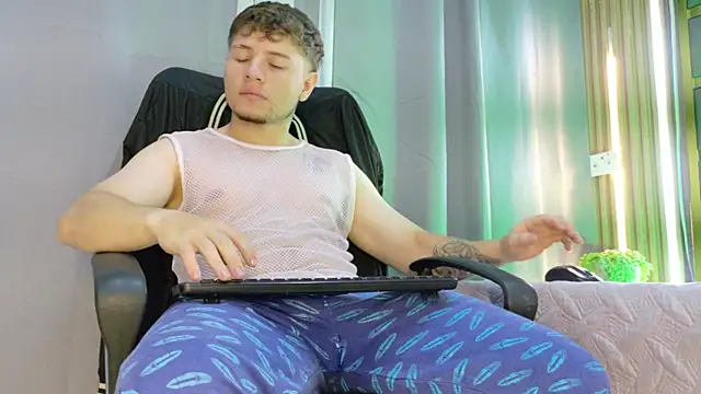 Leo Miller  online show from April 2026 12:14:02 PM