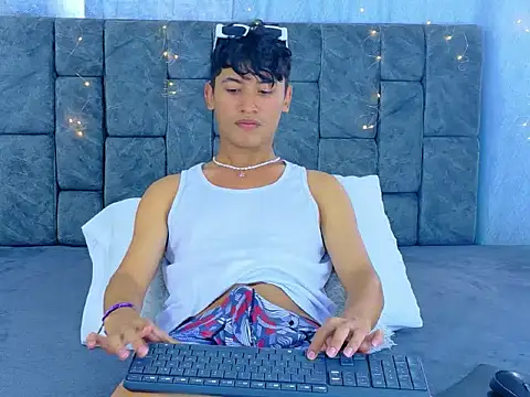 IhanKing online show from May 2026 01:38:01 PM