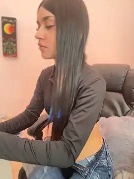 lia ec online show from April 2026 05:30:01 PM