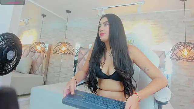 Snapshot of hazel_nyxx chatting on April 2026 03:40:02 AM hazel nyxx online show from April 2026 03:40:02 AM