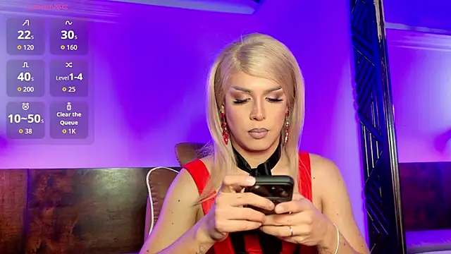 Snapshot of emma_dragon chatting on April 2026 11:00:02 PM emma dragon online show from April 2026 11:00:02 PM