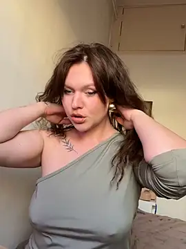 SweetLikaaa online show from April 2026 04:42:02 PM