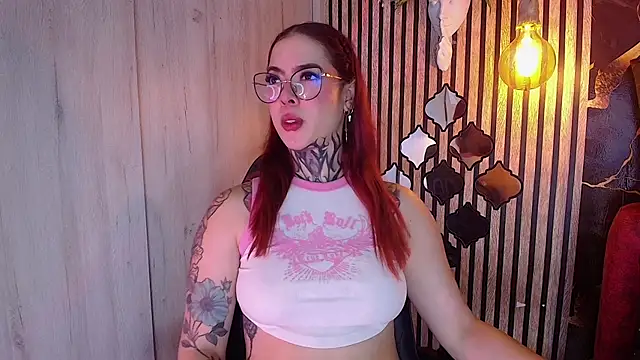 Atenea Red online show from May 2026 08:17:01 PM
