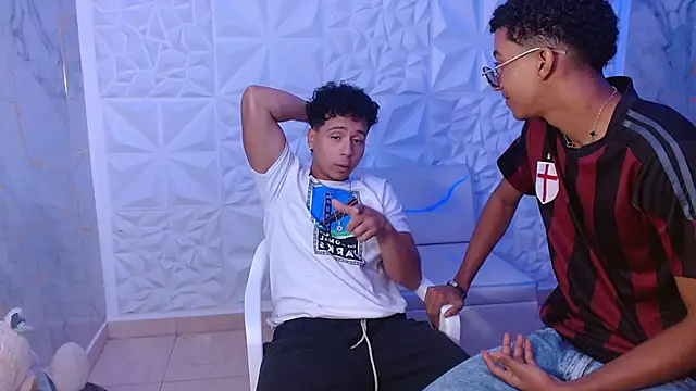 goldenjyj online show from April 2026 02:34:01 PM