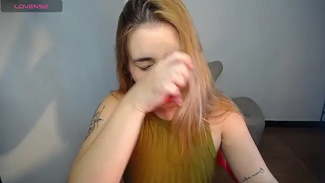 Ambar lynn01 online show from June 2026 08:12:02 PM