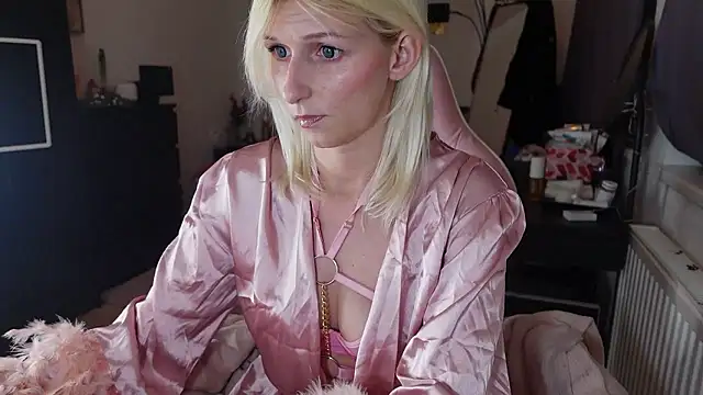 barbiplaymate online show from January 2026 05:39:01 PM