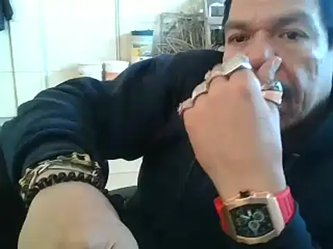 Snapshot of Oskr2024XXX chatting on December 2024 09:08:02 PM Oskr2024XXX online show from December 2024 09:08:02 PM