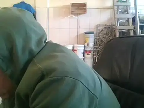 Snapshot of Oskr2024XXX chatting on January 2025 06:44:01 PM Oskr2024XXX online show from January 2025 06:44:01 PM