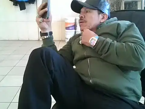 Snapshot of Oskr2024XXX chatting on February 2025 06:20:02 PM Oskr2024XXX online show from February 2025 06:20:02 PM