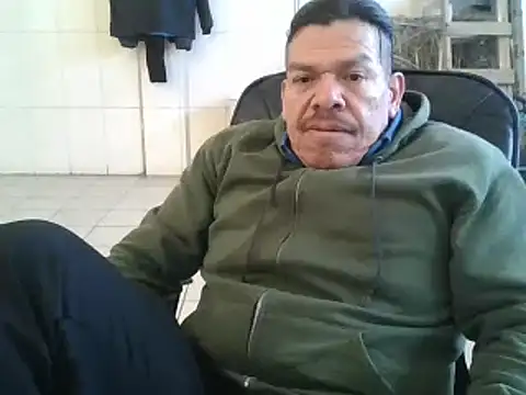 Snapshot of Oskr2024XXX chatting on February 2025 08:18:01 PM Oskr2024XXX online show from February 2025 08:18:01 PM