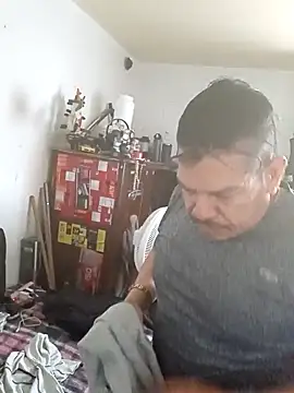 Snapshot of Oskr2024XXX chatting on February 2025 11:58:02 PM Oskr2024XXX online show from February 2025 11:58:02 PM