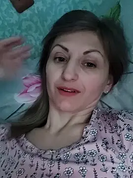 JulieAxy online show from April 2026 03:29:01 PM