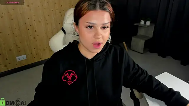 Snapshot of nicolewoss chatting on July 2026 11:02:02 AM nicolewoss online show from July 2026 11:02:02 AM