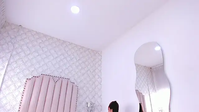katherine glow online show from June 2026 03:21:02 PM