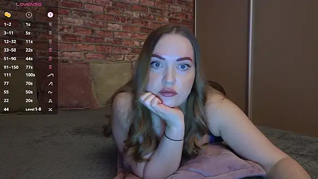 LeryKiss online show from April 2026 02:40:01 PM