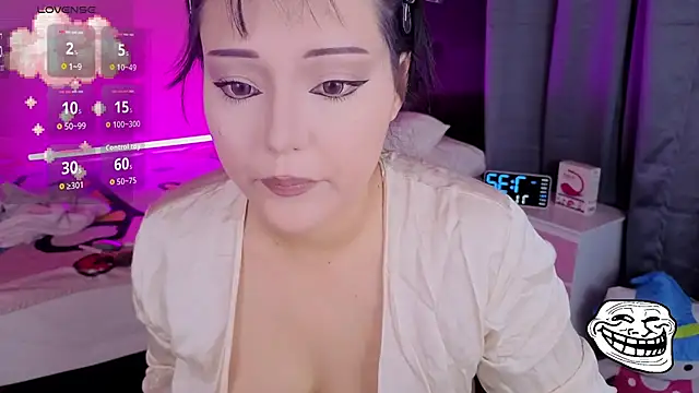 Snapshot of sophiepixel chatting on July 2026 03:19:01 AM sophiepixel online show from July 2026 03:19:01 AM