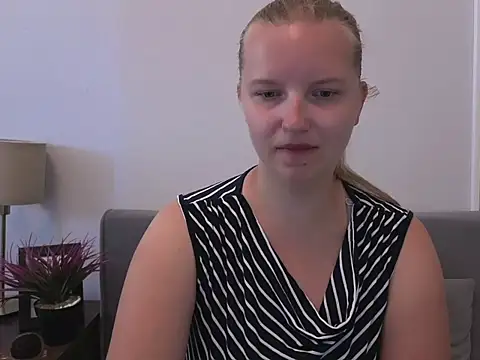 RoseTeacherX online show from July 2026 07:36:02 AM
