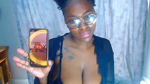 Snapshot of CocoBlazerx76 chatting on June 2026 12:09:02 PM CocoBlazerx76 online show from June 2026 12:09:02 PM