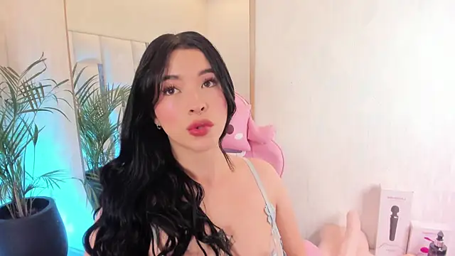 Snapshot of imnikaa_ chatting on June 2026 12:35:01 PM imnikaa online show from June 2026 12:35:01 PM