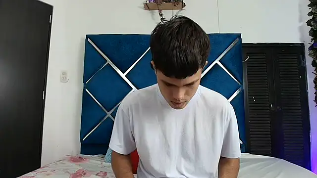 EdwinBoys online show from June 2026 01:20:02 PM