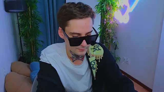 dri11fi11 online show from April 2026 10:10:02 PM