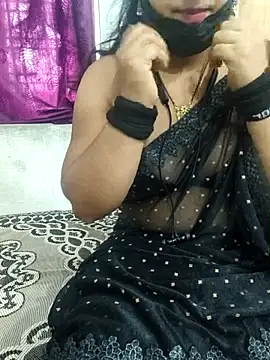 sweetylove01 online show from May 2026 10:19:02 AM