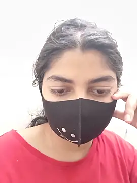 Snapshot of simran_rathore chatting on May 2026 02:45:01 PM simran rathore online show from May 2026 02:45:01 PM