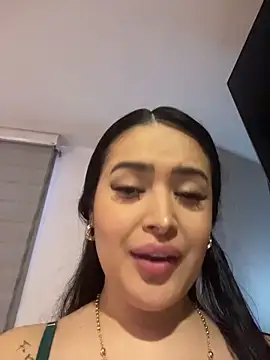 Sara fun online show from November 2025 04:07:02 PM