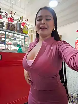 Snapshot of Sara_fun chatting on June 2026 05:15:01 PM Sara fun online show from June 2026 05:15:01 PM