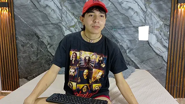 NoahWalker   online show from May 2026 11:07:01 AM