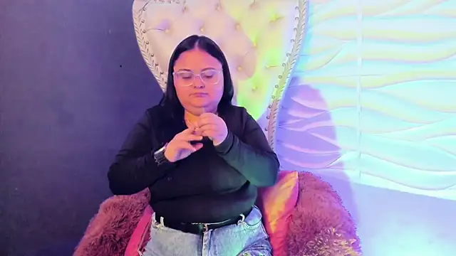 Luna  Cortez online show from May 2026 03:13:02 AM