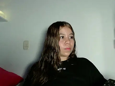 M1la 18 online show from May 2026 03:02:01 AM