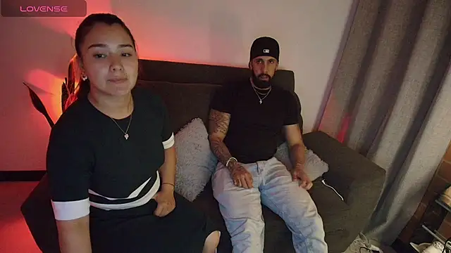 Snapshot of Alyssa_and_DAngelo chatting on July 2026 02:37:02 AM Alyssa and DAngelo online show from July 2026 02:37:02 AM