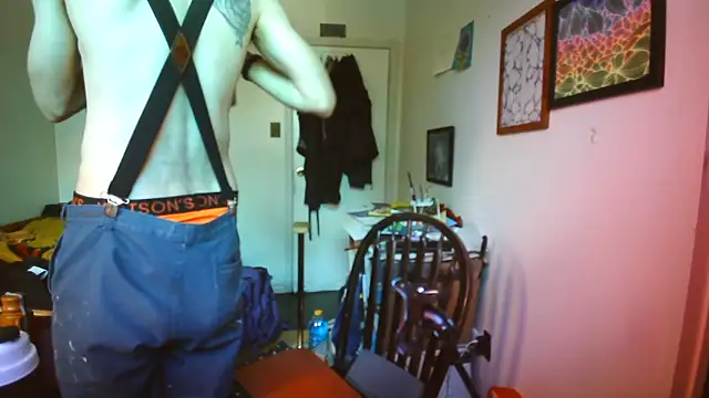 JohnnyMoves online show from June 2026 04:11:02 PM