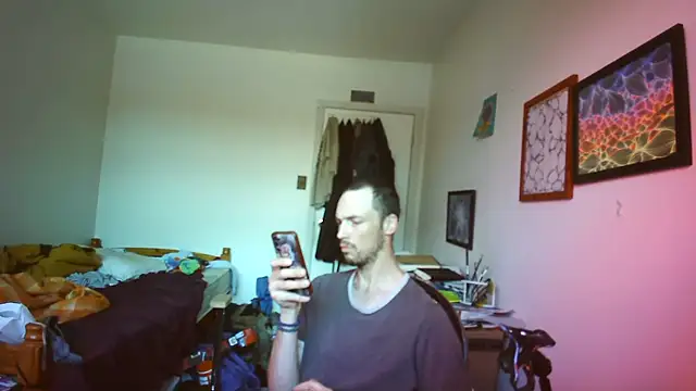 JohnnyMoves online show from July 2026 05:08:01 PM