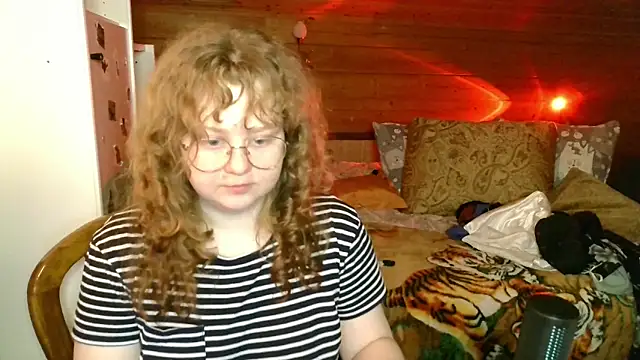 Snapshot of Sara_del_Sun chatting on April 2026 08:23:02 AM Sara del Sun online show from April 2026 08:23:02 AM