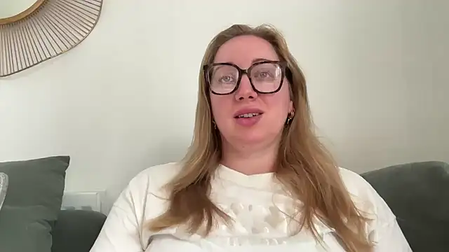 arielsweetieee online show from June 2026 08:02:02 AM