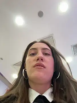 Tiny Anny online show from April 2026 01:39:02 PM