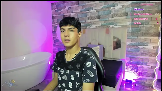 Snapshot of Damian_tay chatting on May 2026 11:50:01 AM Damian tay online show from May 2026 11:50:01 AM