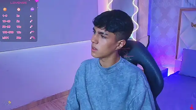Snapshot of Damian_tay chatting on May 2026 11:40:02 AM Damian tay online show from May 2026 11:40:02 AM