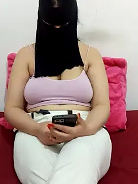 Youmy love26 online show from April 2026 10:33:02 PM