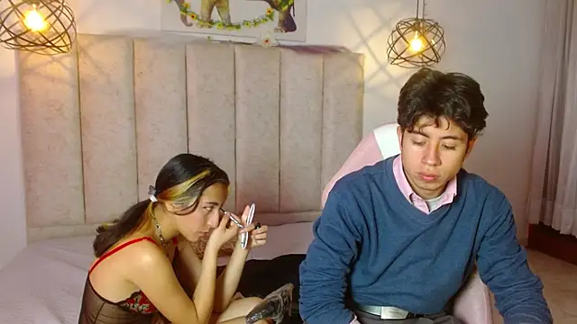 mrandmrsvixencs online show from May 2026 02:58:01 PM