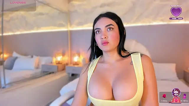 SofiaThonsonn online show from June 2026 08:09:02 PM