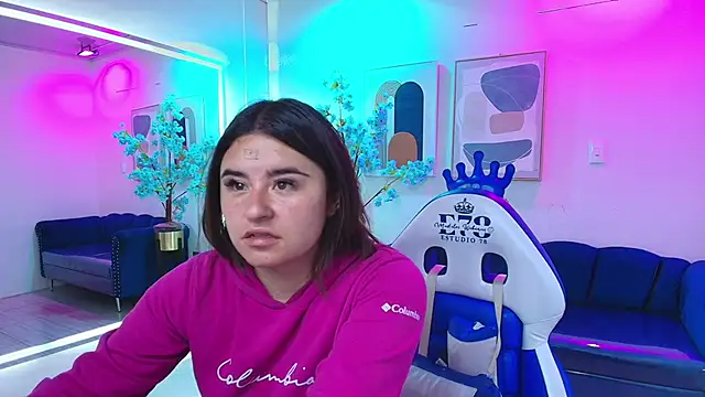 Anya Volke online show from June 2026 07:20:01 PM
