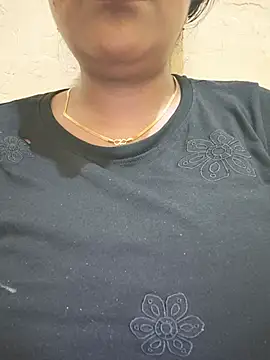 Snapshot of Newragini chatting on May 2026 06:43:02 AM Newragini online show from May 2026 06:43:02 AM