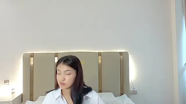 Maiaxoxo online show from July 2026 03:24:02 AM