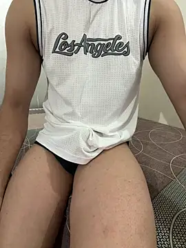 lucky 7inches online show from June 2026 04:23:01 PM