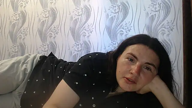Snapshot of AlinaxJames chatting on June 2026 10:59:02 AM AlinaxJames online show from June 2026 10:59:02 AM
